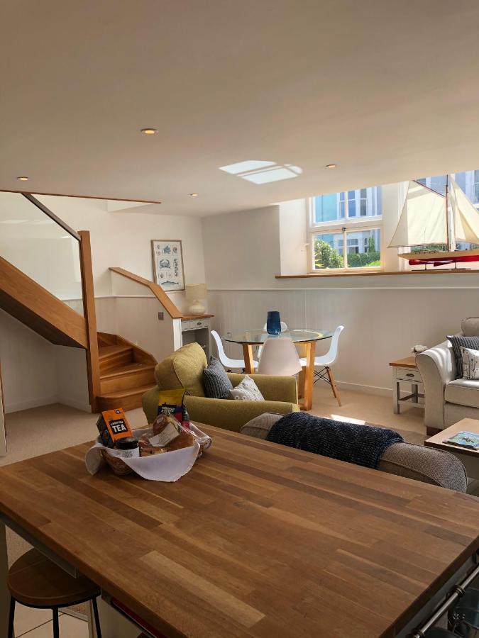 The Old English Rooms Falmouth Esterno foto